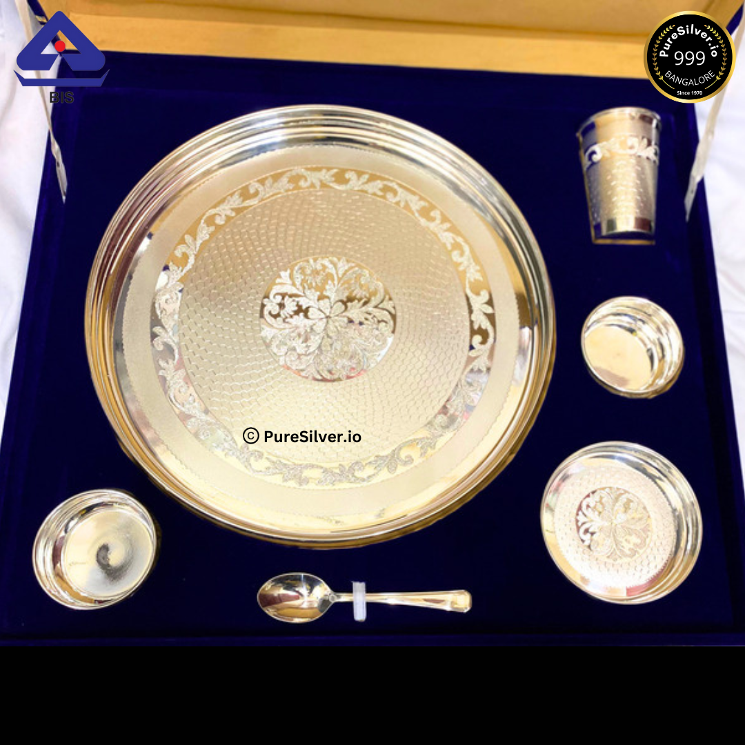 Pure Silver Dinner Set Diamond, 1210 grams, BIS Hallmarked