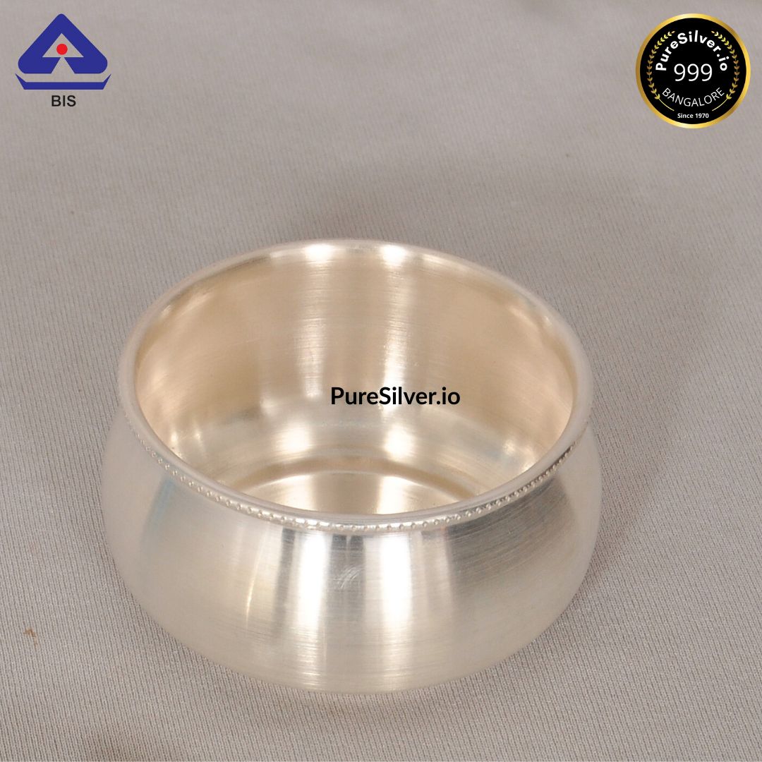925 Silver Bowl - 3 inches (W) 1.5 inches (H) ~60 grams MATKA B PATTERN