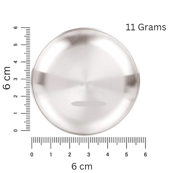 11 gram silver plate with labelled 6 × 6 cm measurements